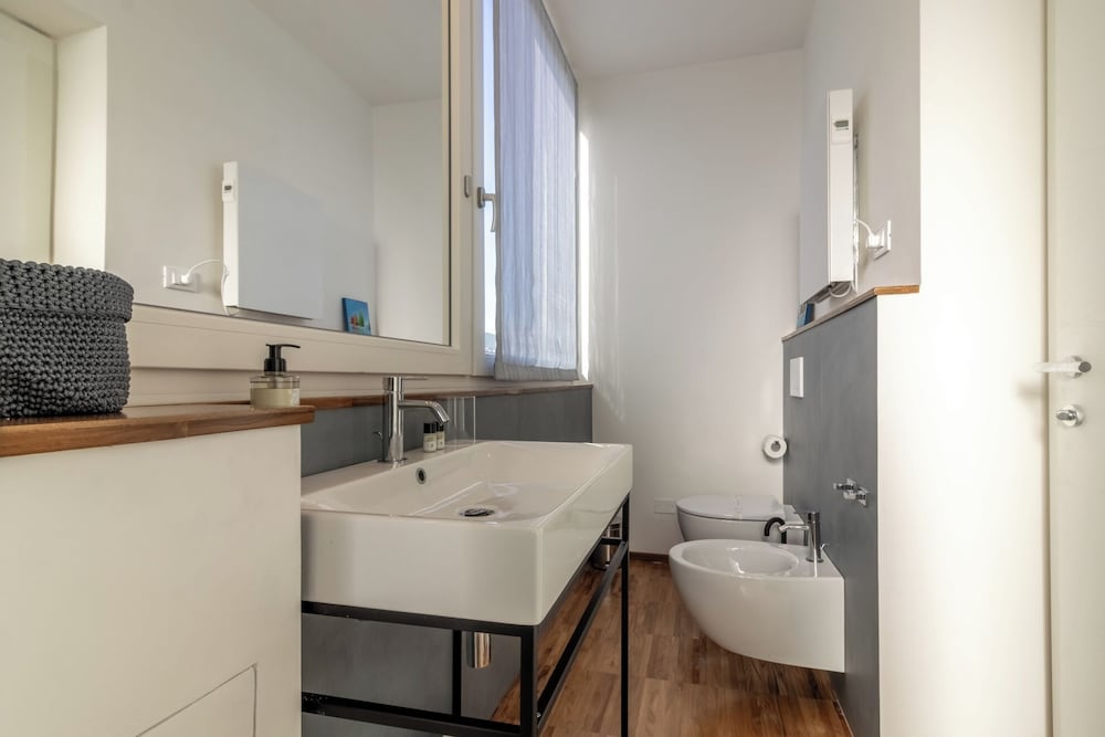 Il Faro luxury rooms & lounge