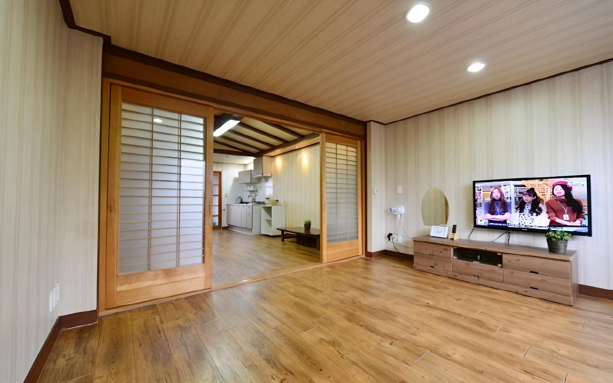 Gyeongju Songlim Byeoljang Pension view 4