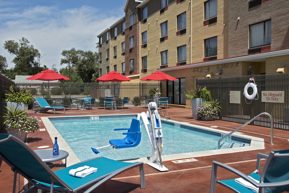 Dodge City Vacations - TownePlace Suites by Marriott Dodge City - Property Image 13