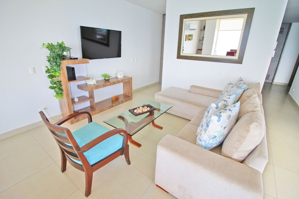 Apartamentos SOHO Elite - Frente al Mar