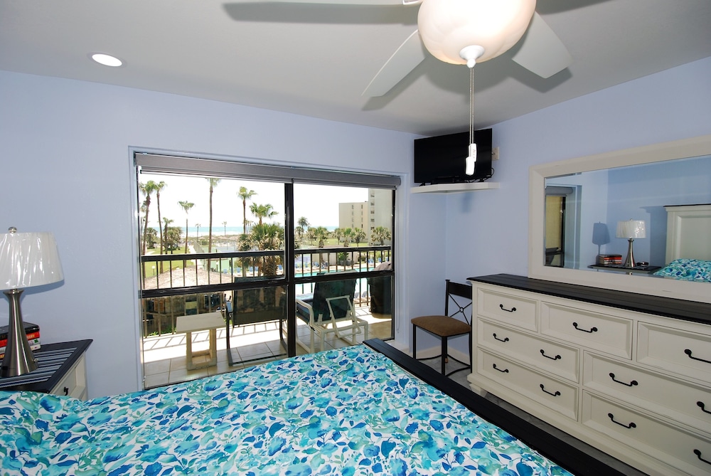 Saida Iii Unit #3306 1 Bedroom Condo by Redawning