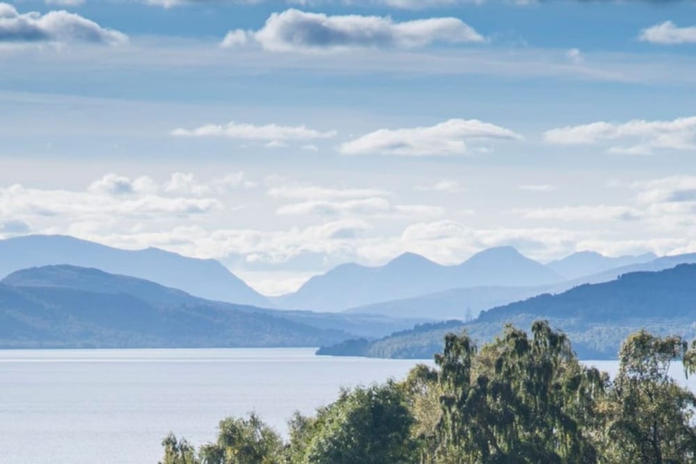Loch Rannoch Highland Club Lochside Lodge 02