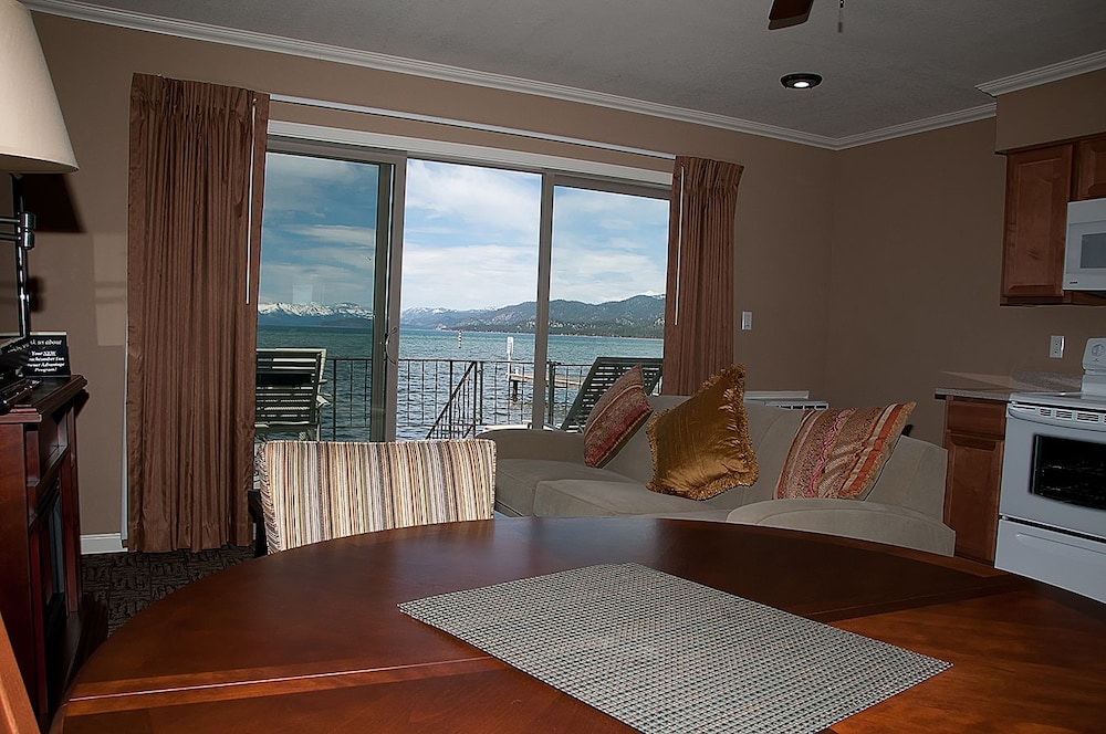 Lake Tahoe Vacations - Beachcomber Inn - Property Image 82