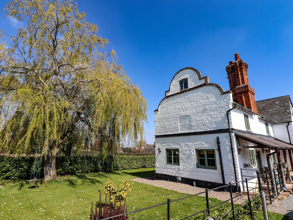 Top Farm House
