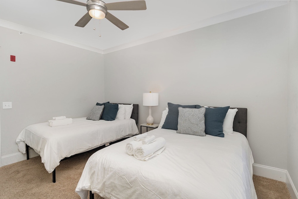 Belwood Manor-across From Parthenon-5 Min Broadway