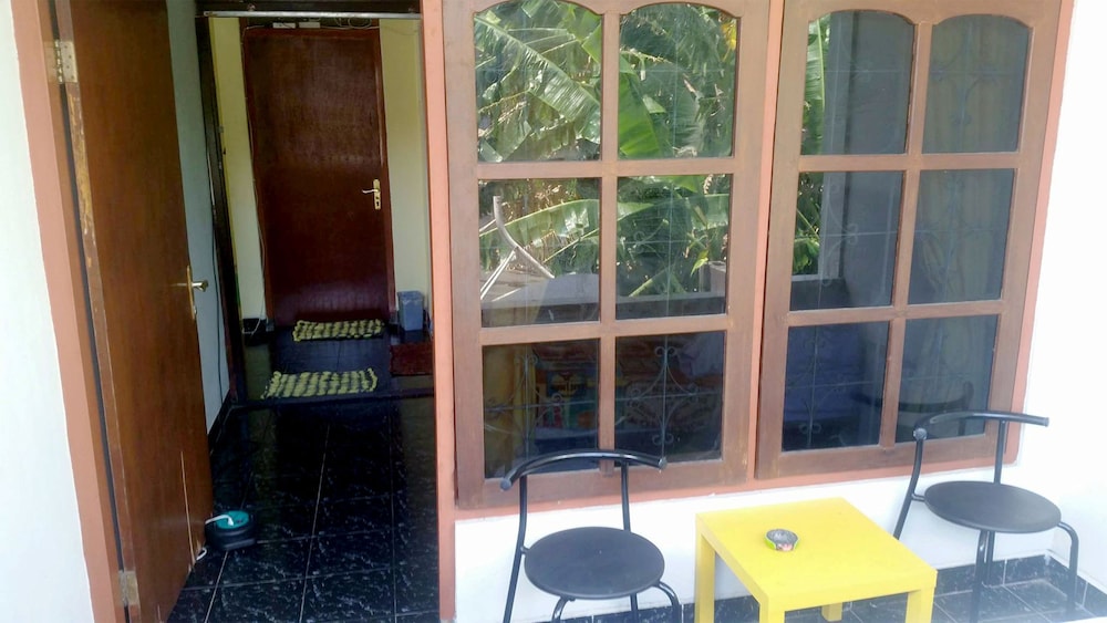 Morotai Camp Hostel -Adult Only