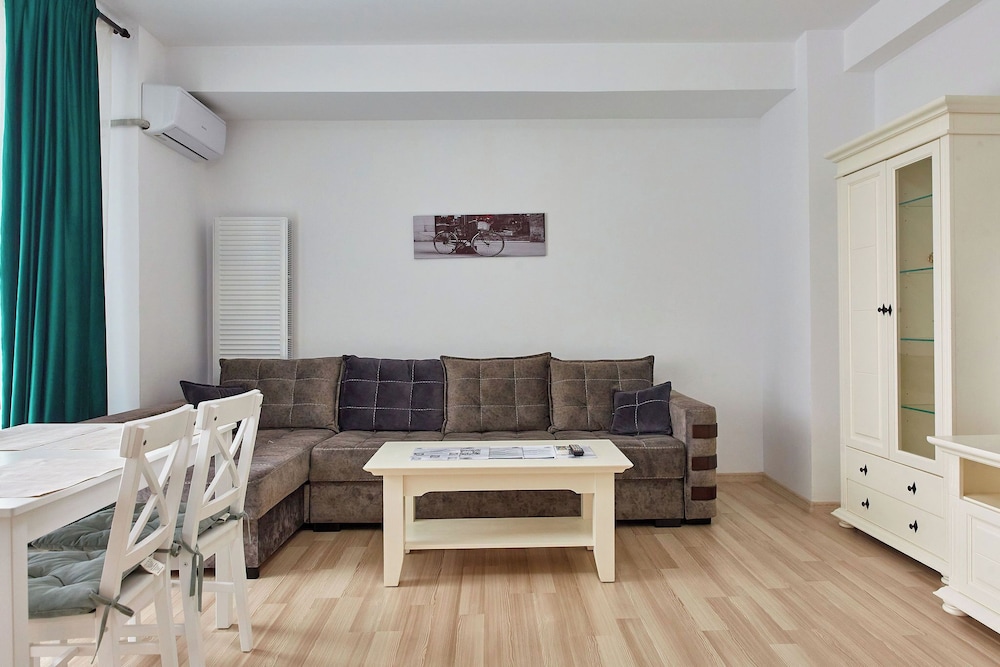 Solis Residence Apartment