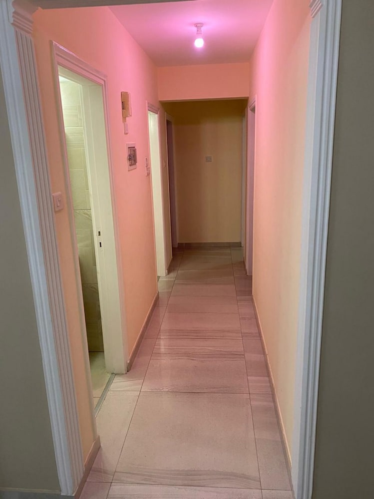 Hotel City Comfort Rooms - Image 1