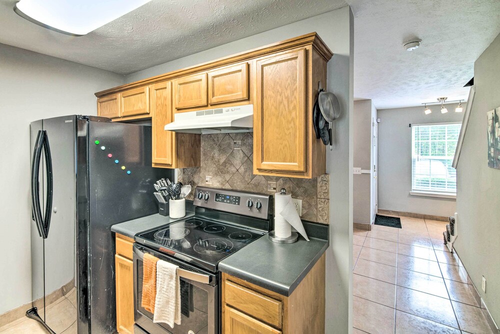 La Vergne Townhome: 22 Mi to Dtwn Nashville! - Property Image 21