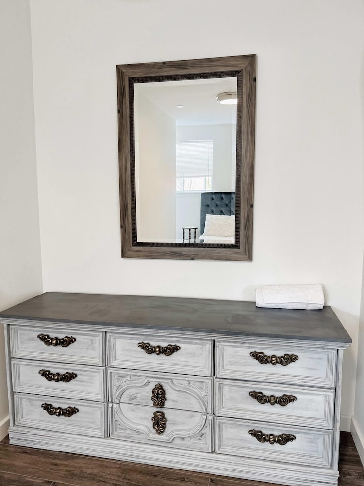 Elegant Brand New Apartment in Central Burlington