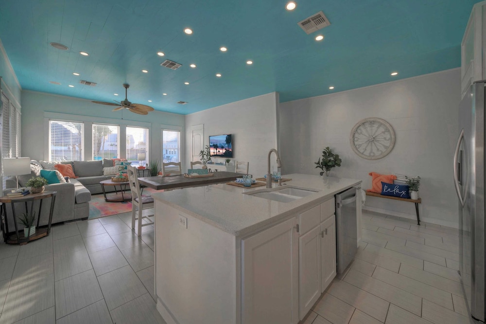Pool Access, Private Patio Living, Near the Beach Seahorse Cove by Avantstay
