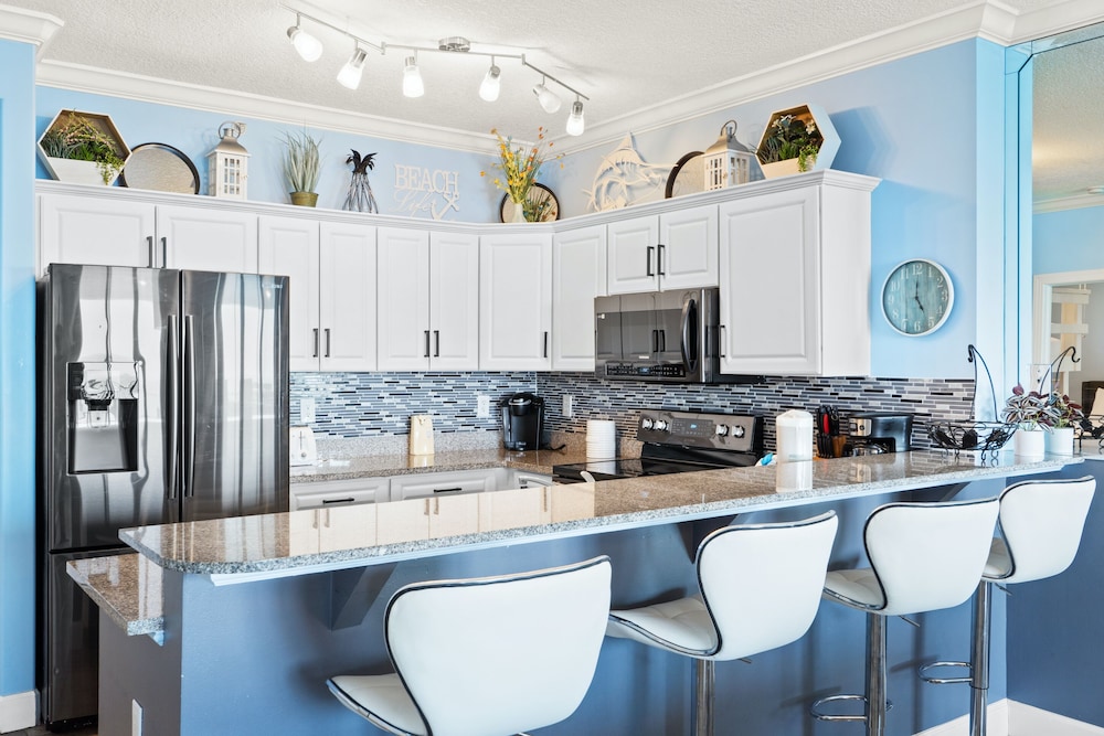 Twin Palms Resort by Panhandle Getaways