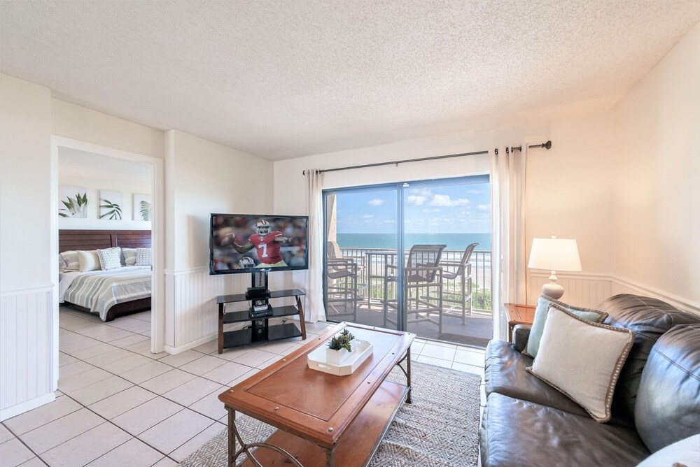 Canaveral Towers by Happy Palm Stays