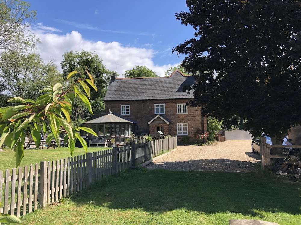 Wareham Vacations - The Old Mill Bere Regis - Property Image 4