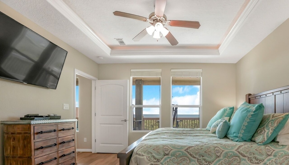 La` Bella Vie 3 Bedroom Home