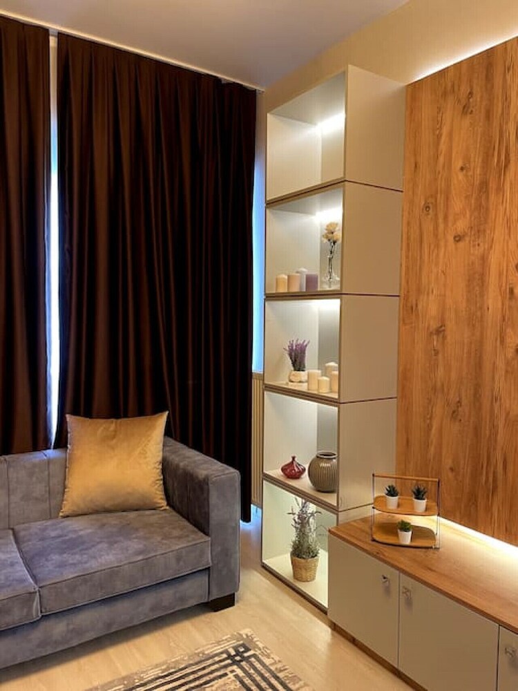 Stylish 1-bedroom Apartment Near Mall of Istanbul