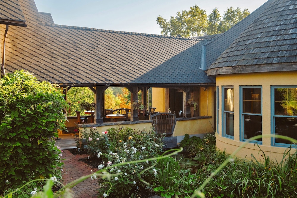 Mirbeau Inn and Spa
