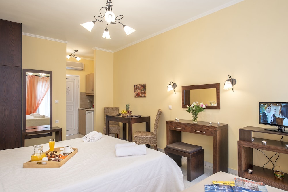 Kostis Villas