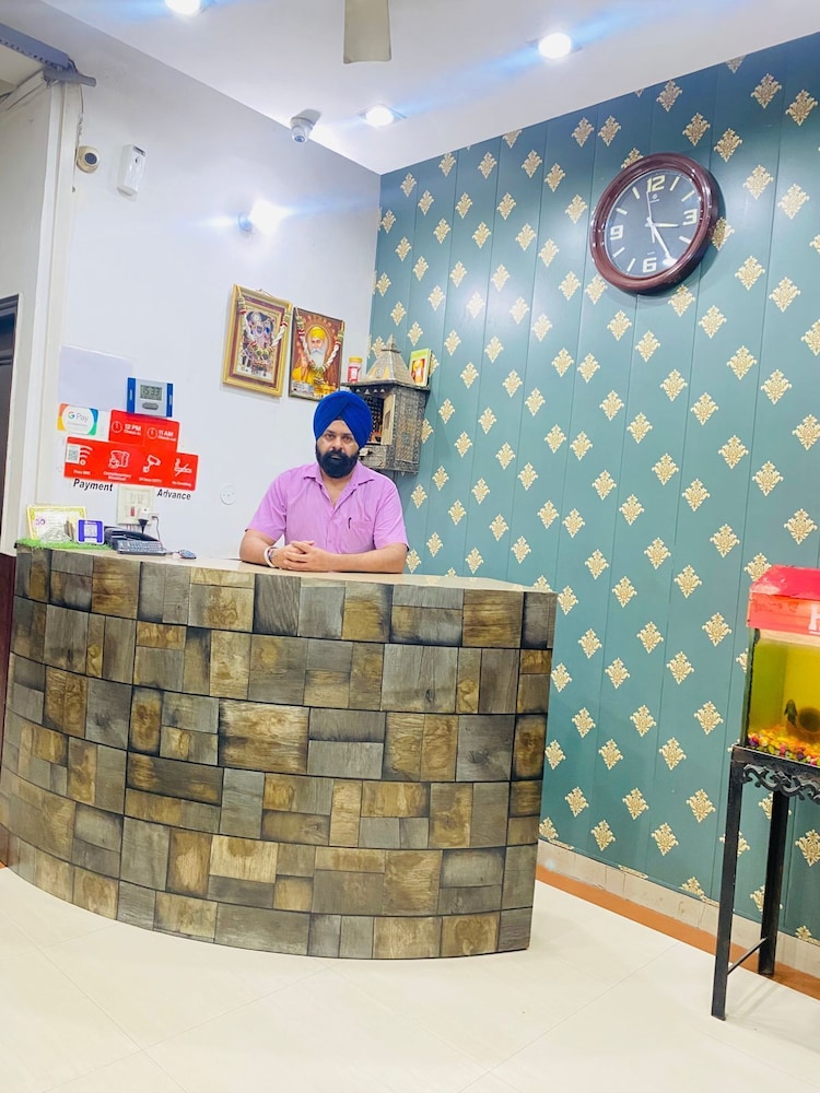Hotel Star Karnal