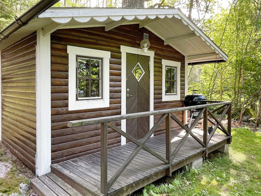 6 Person Holiday Home in Rimforsa-by Traum