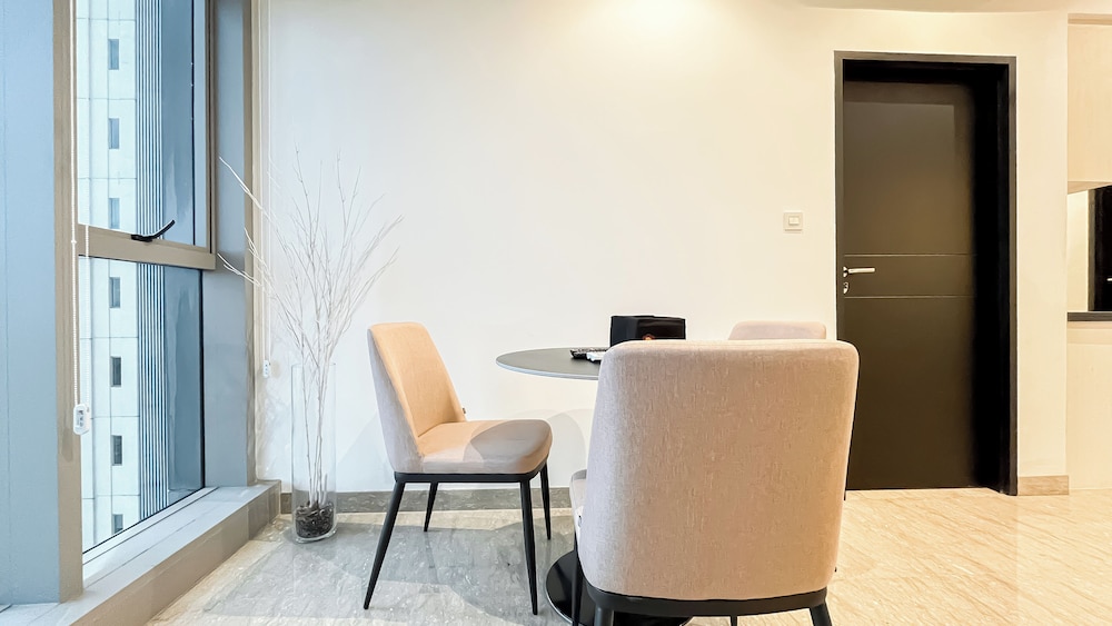 Cozy 1Br Near Ice Bsd Apartment Branz Bsd City