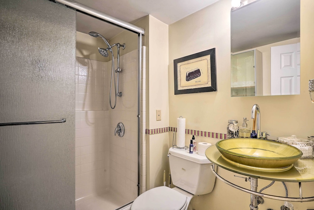 Charming Boston Area Home < 1 Mi to Revere Beach!