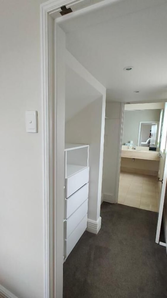 3min to beach 4 bedroom villa