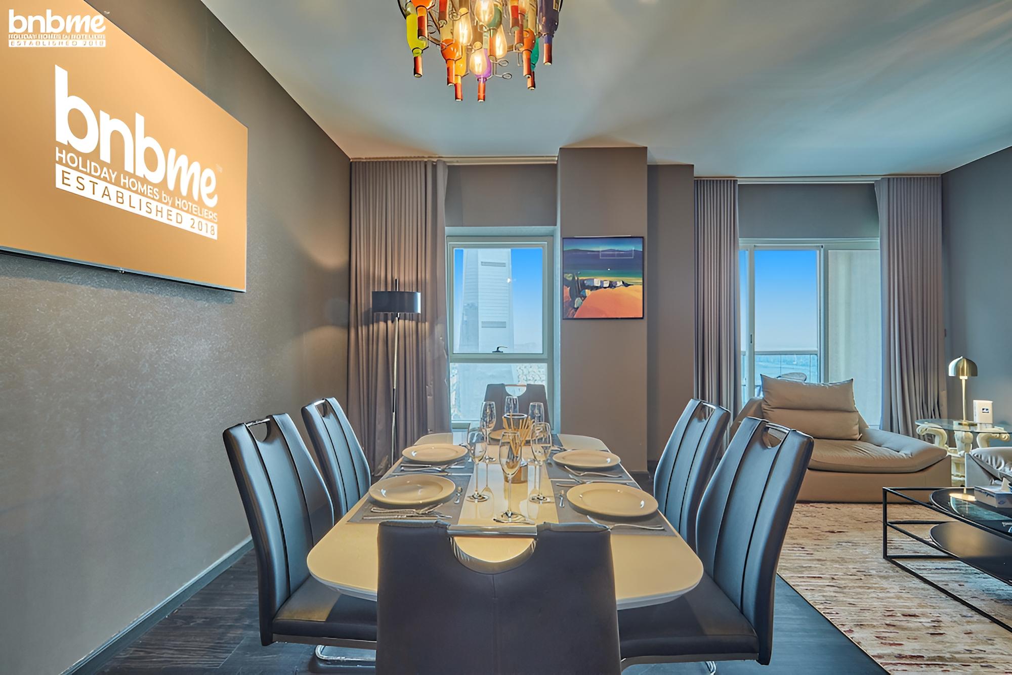 3B Lakepoint Tower 3701 by bnbme homes