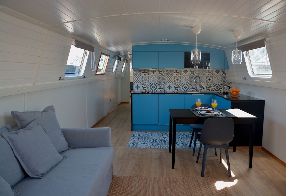 Tagus Marina - Houseboat