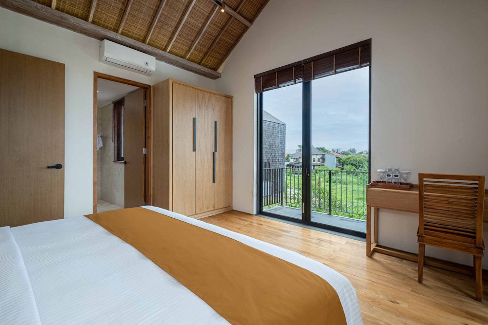 Cahaya Villa Canggu by Island Escape Villas view 2