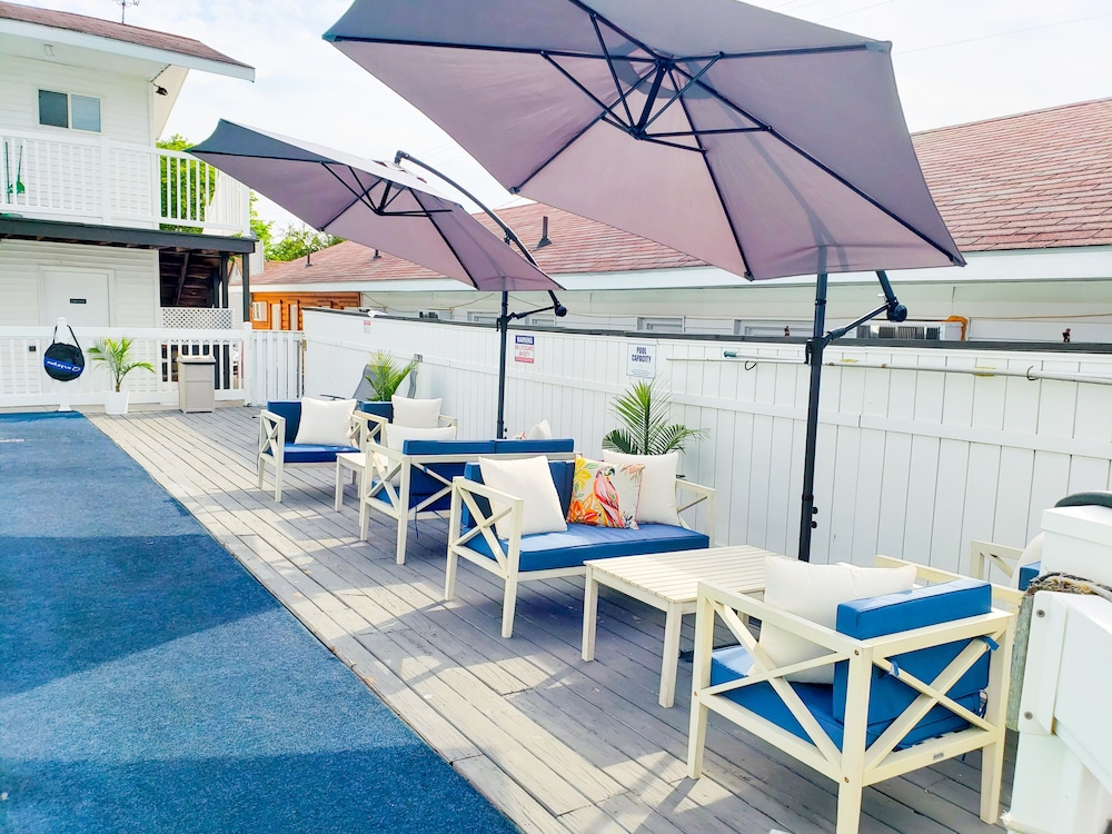 Coastal Inn