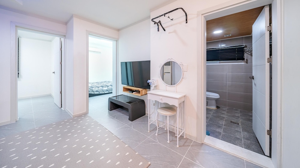 Chuncheon Namiseom pet Friendly Pension
