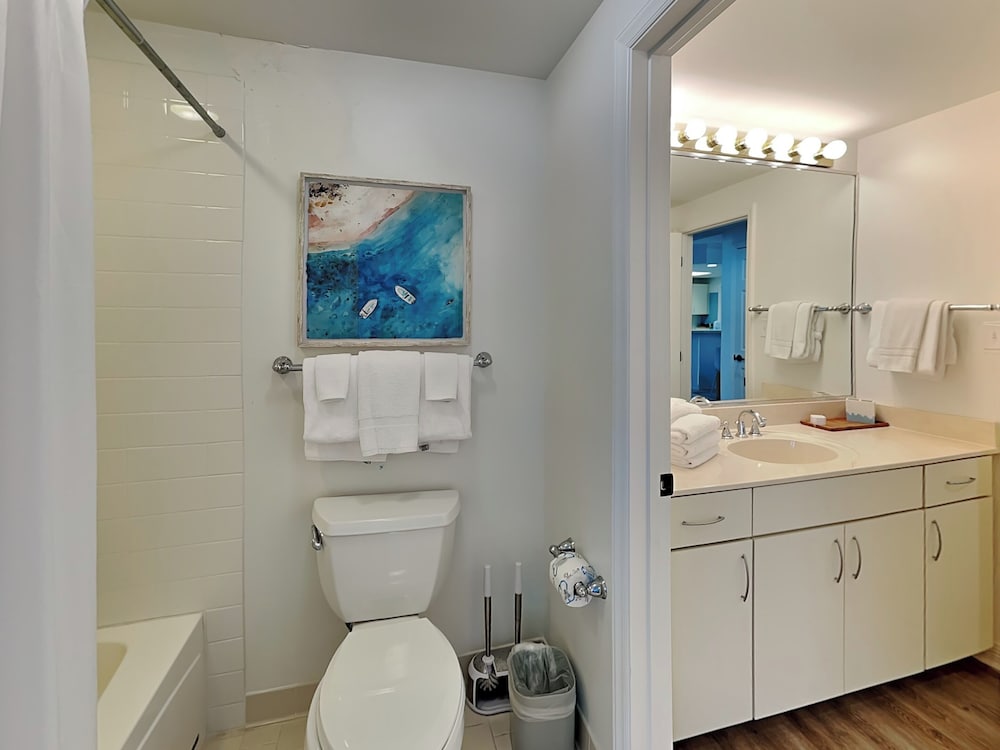 Four Seasons #701E by Southern Vacation Rentals