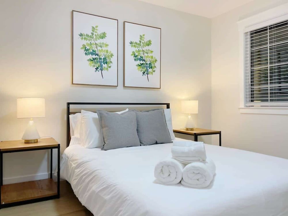 @ Marbella Lane - Contemporary Sophisticated Home