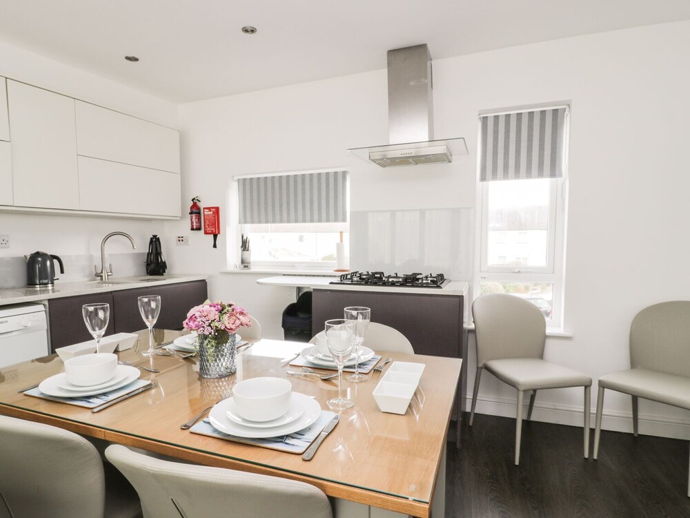 Harbourside House