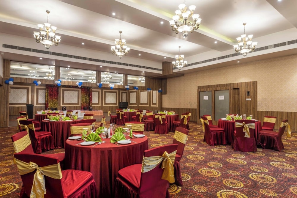 Club central Hotel Bolpur view 5