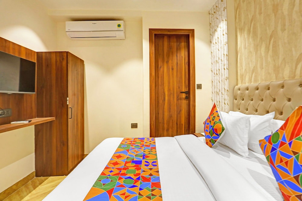 FabHotel Baba's Inn