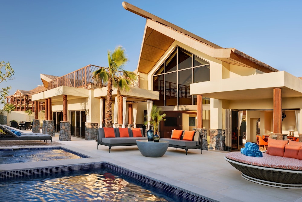 Lapita, Dubai Parks and Resorts, Autograph Collection