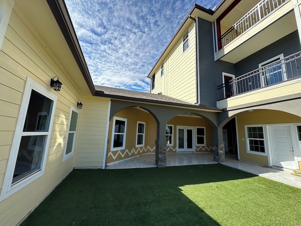 Luxury 3Story Private Pool 8BR Retreat