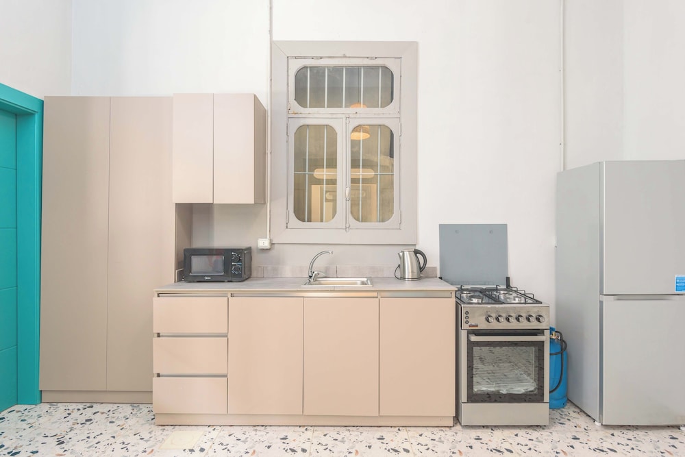 Flame 3-Bedroom Apartment in Mar Mikhael