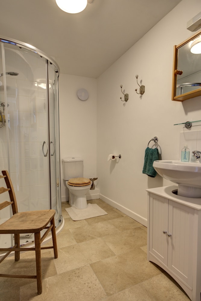 Katrina's Apartment Cirencester view 4