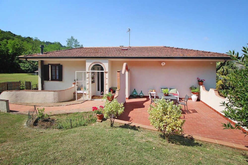 Villa in Camaiore With Panoramic Mountain Views