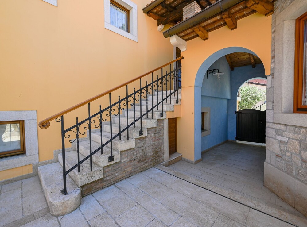 Georgeous and Warm Living Downtown Rovinj