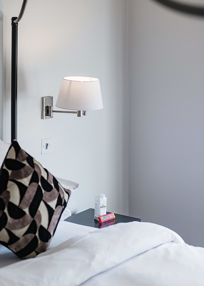 The Notting Hill Townhouse - by Out of Office Lifestyle