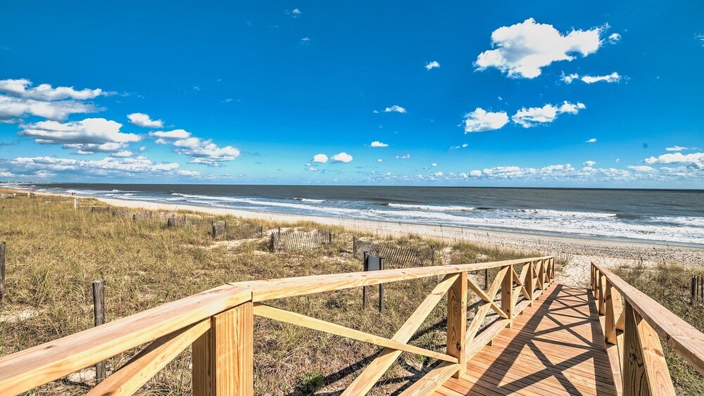 Just Beyond The Dune's Waters Edge Is A Cozy Ocean View Villa 3 Bedroom Villa by Peace Vacations view 5