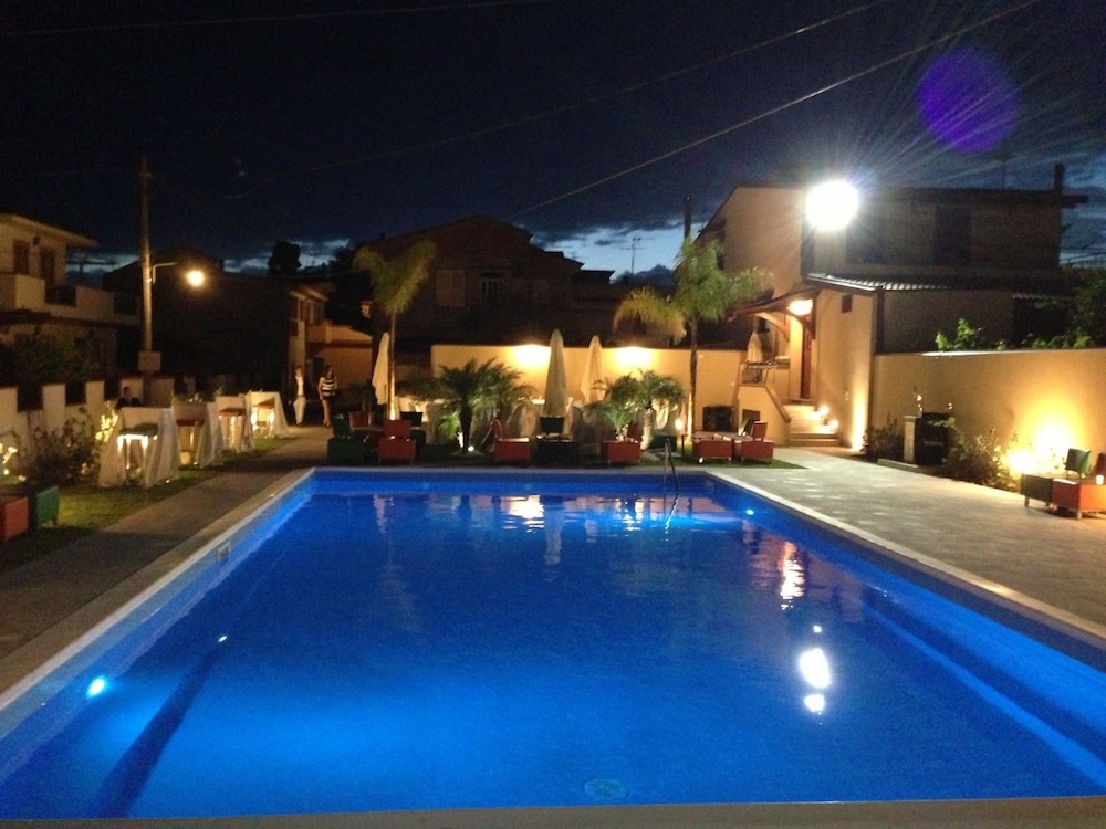 Photo 51