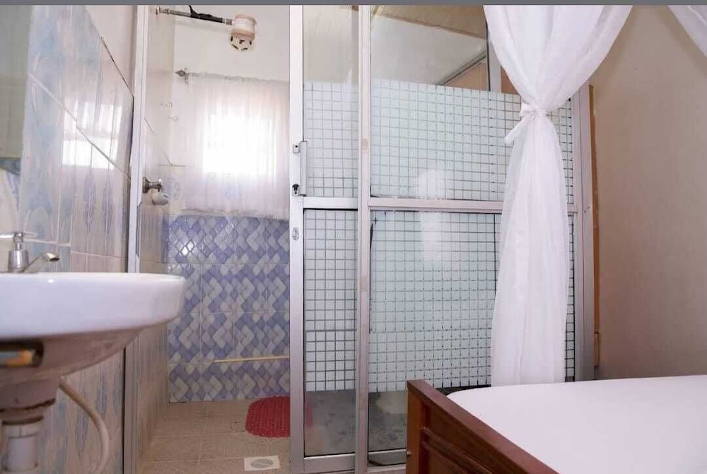 Lux Suites The Pink House Naivasha