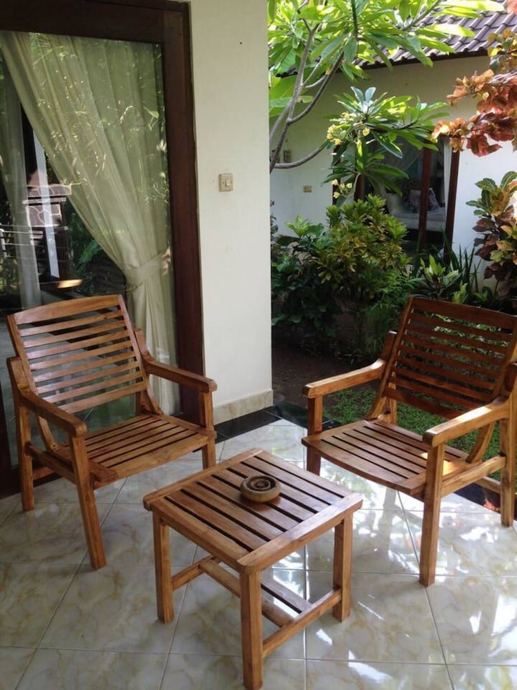 Kirana Homestay - Leaf Bungalow view 3