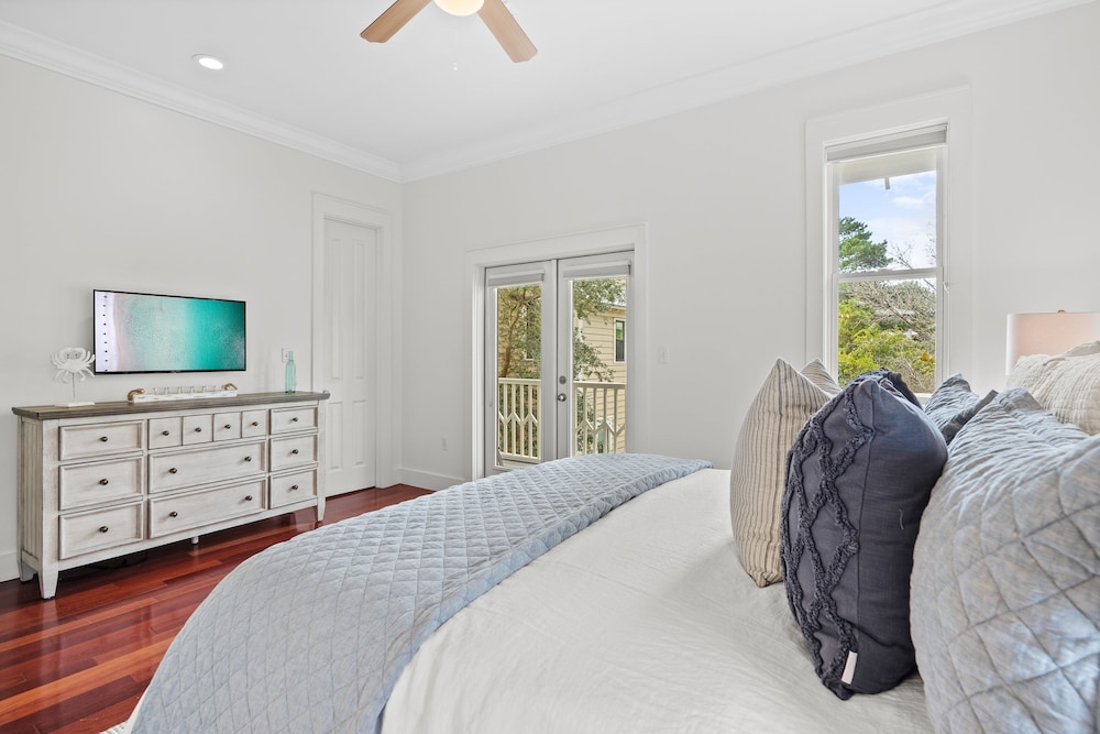 Dragonfly Dreams 30A by Avantstay Walk to Beach