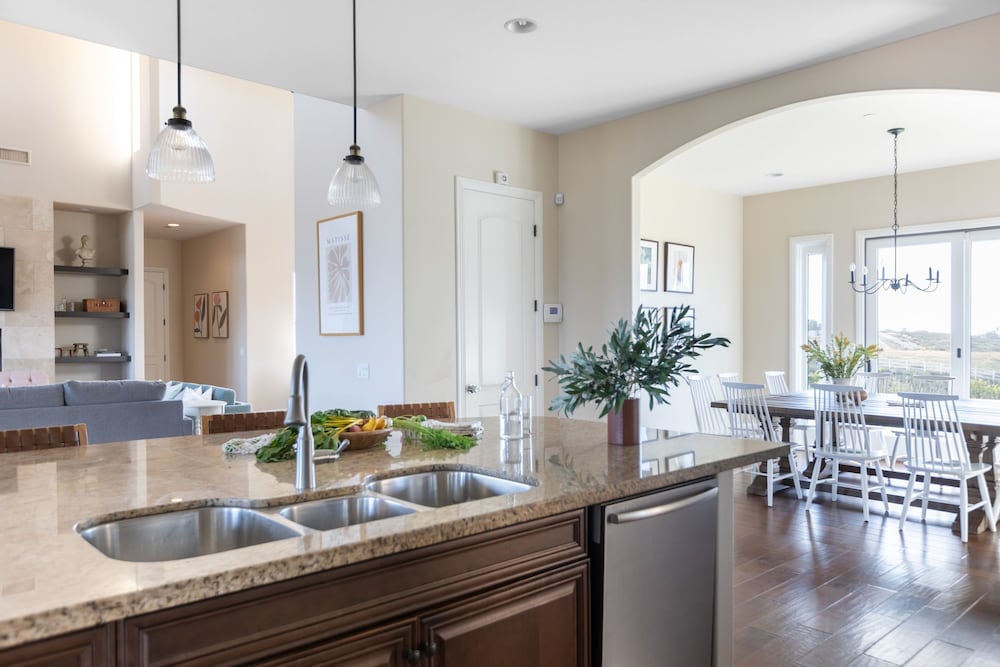 Palazzo Del Sol By Avantstay Breathtaking Home w Mountain Views Hot Tub